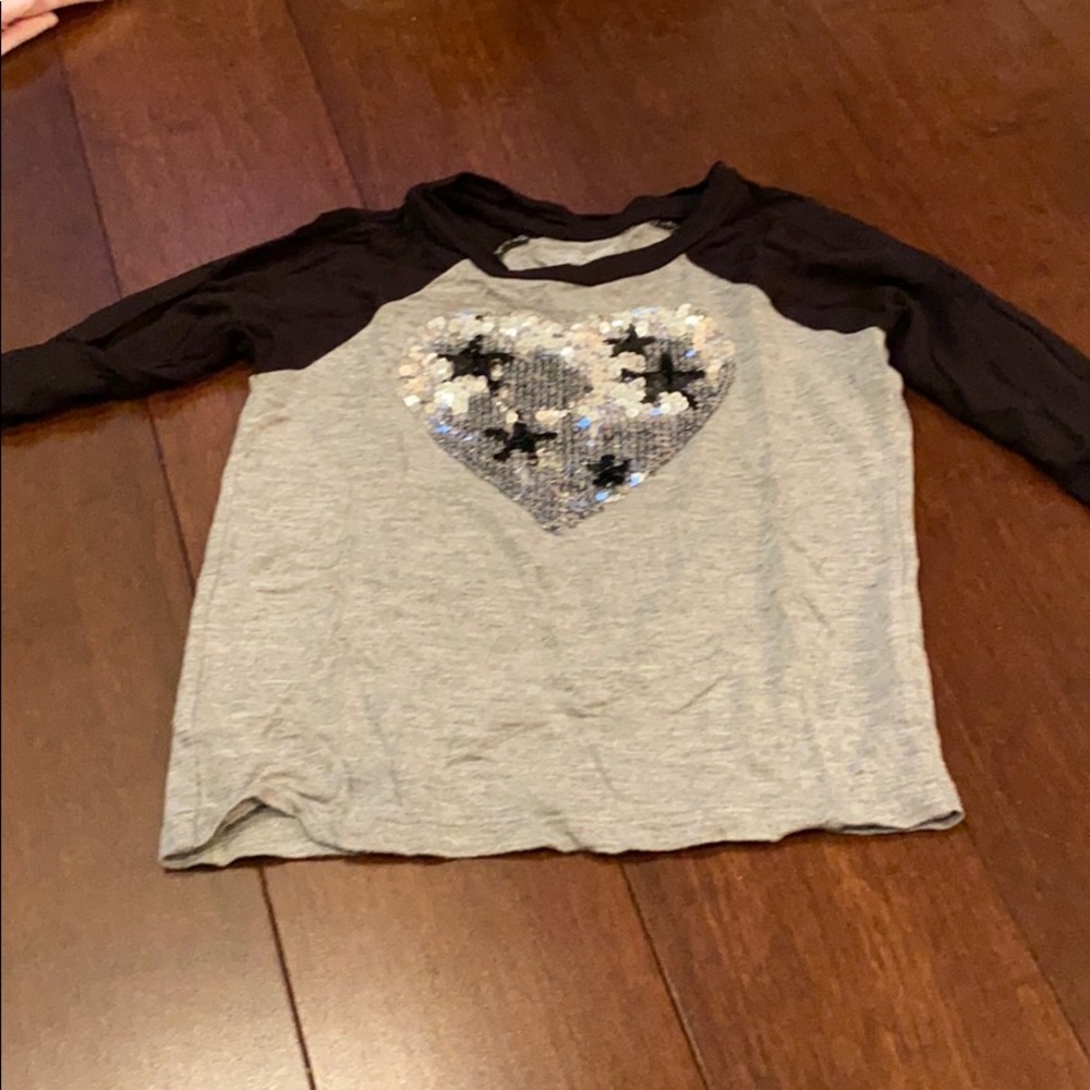 Long sleeve raglan
